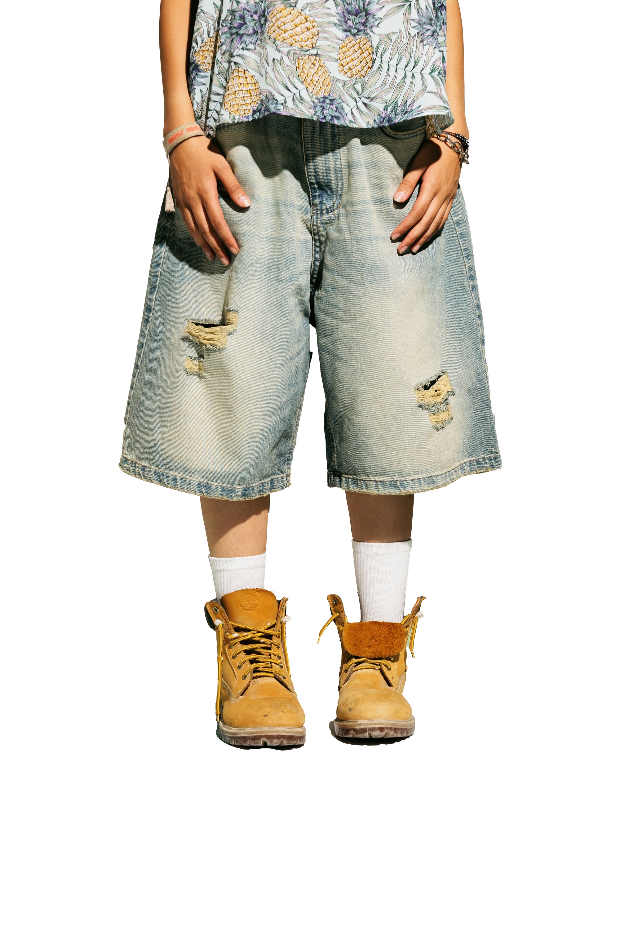 The KIK-Dirty Ripped Denim Jorts
