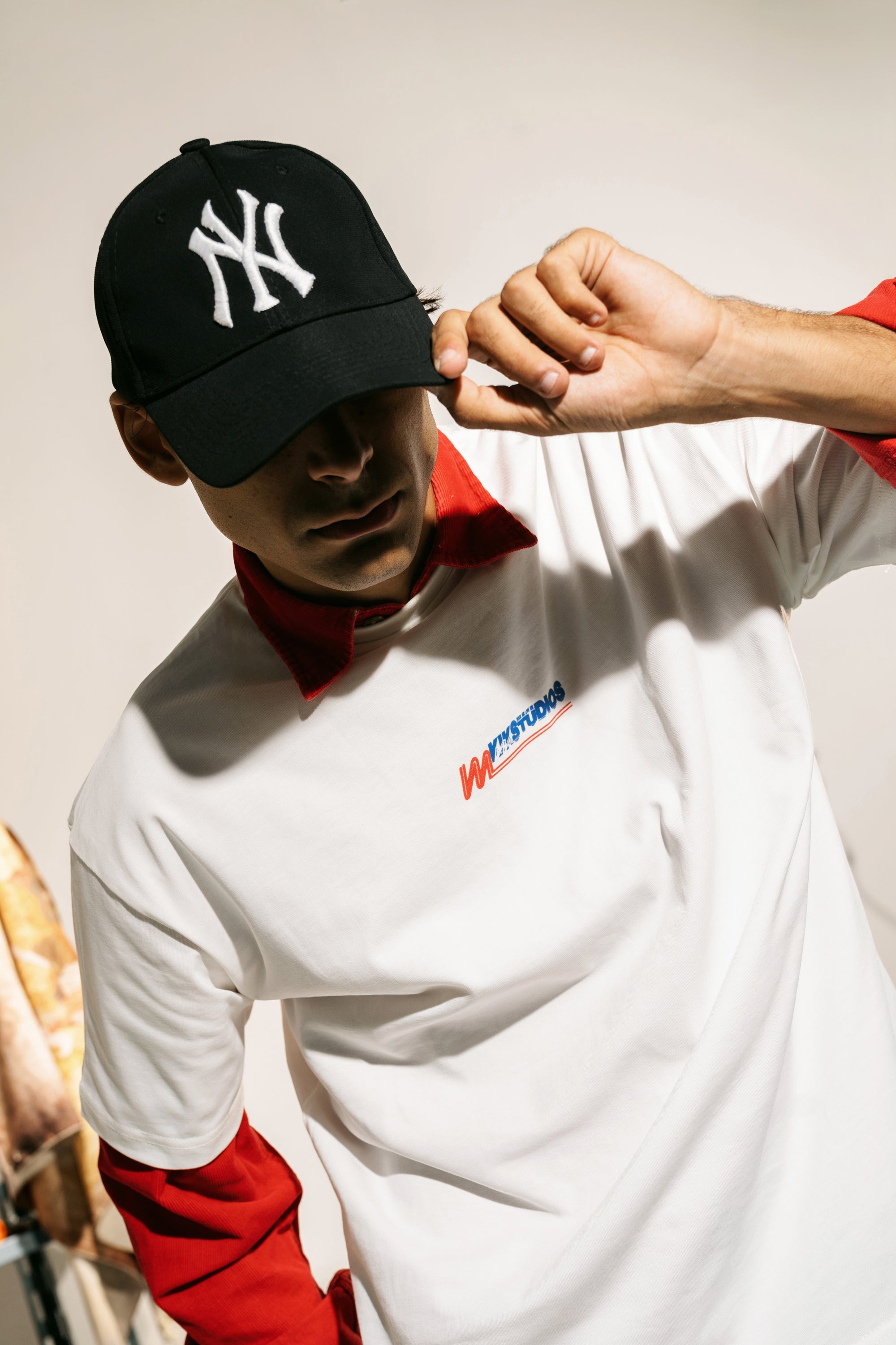 The KIK-Studio-Tee in White
