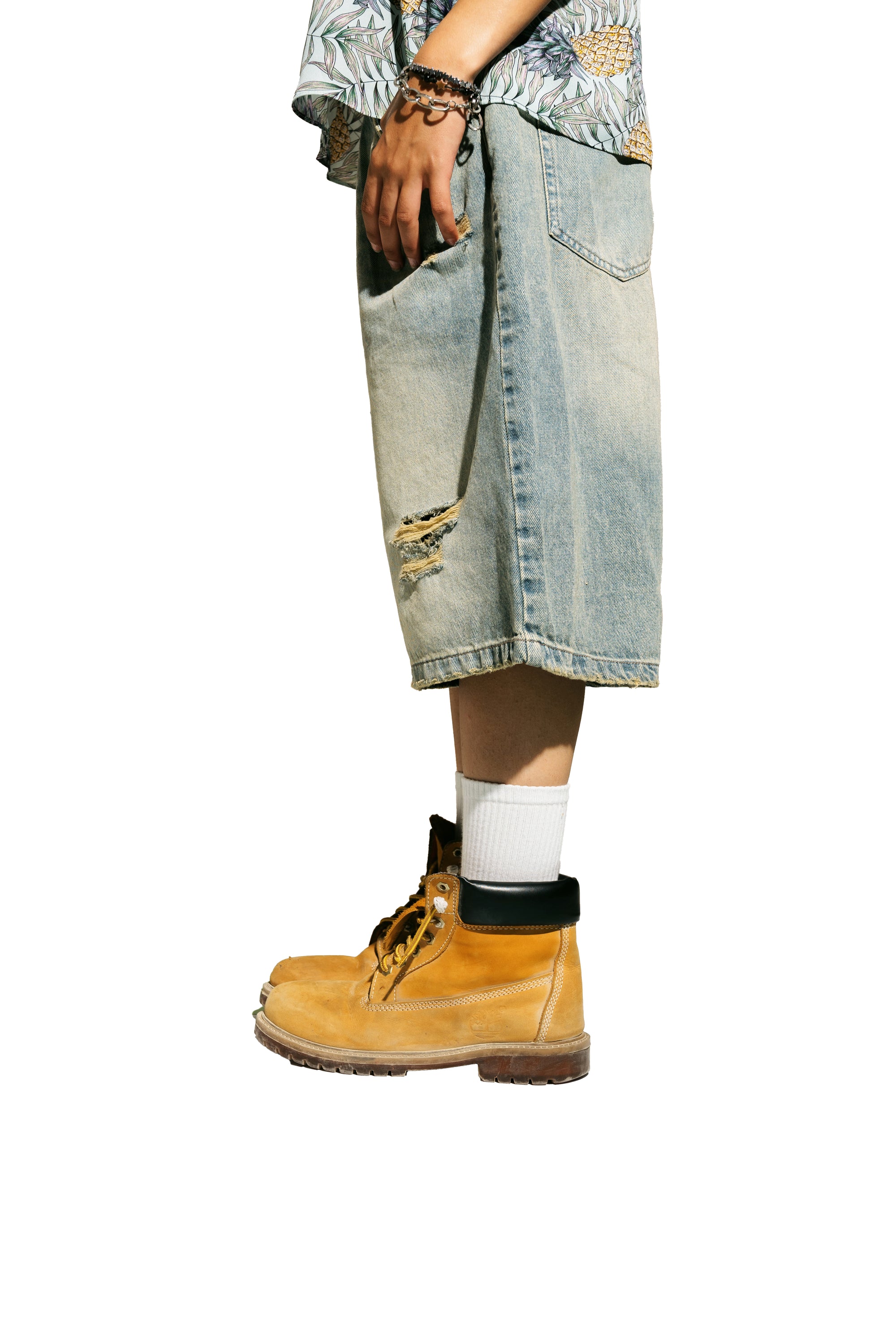 The KIK-Dirty Ripped Denim Jorts